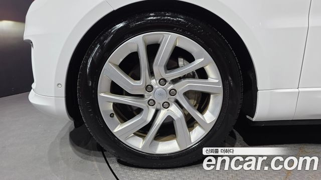 Land Rover Range Rover Sport D300 HSE Dynamic