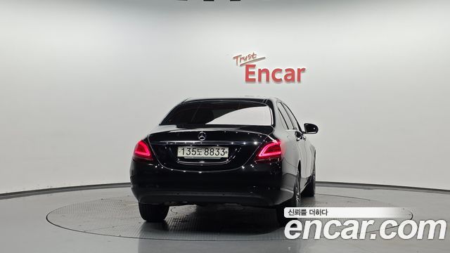 Mercedes-Benz C-Class C200