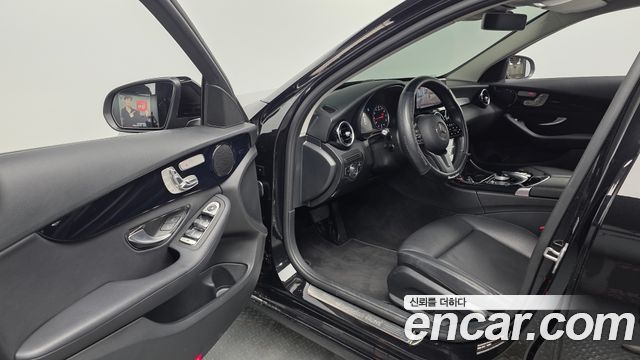 Mercedes-Benz C-Class C200