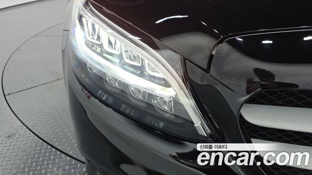 Mercedes-Benz C-Class C200