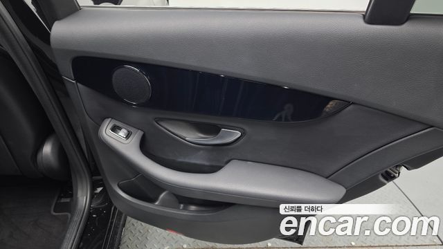 Mercedes-Benz C-Class C200