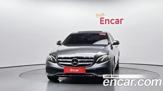 Mercedes-Benz E-Class E200 Avantgarde