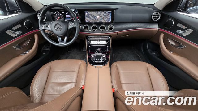 Mercedes-Benz E-Class E200 Avantgarde