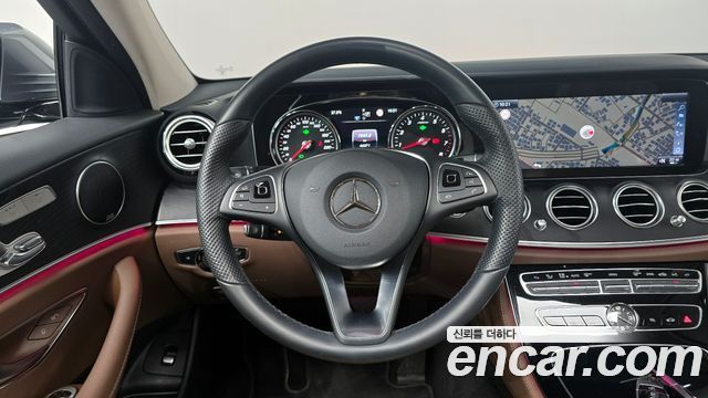 Mercedes-Benz E-Class E200 Avantgarde