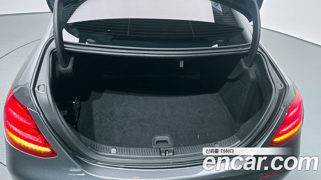 Mercedes-Benz E-Class E200 Avantgarde