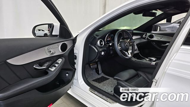 Mercedes-Benz C-Class C200 AMG Line