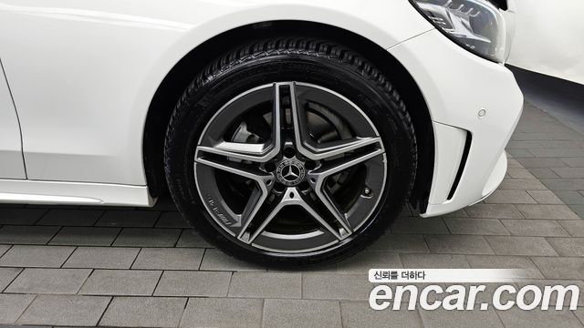 Mercedes-Benz C-Class C200 AMG Line