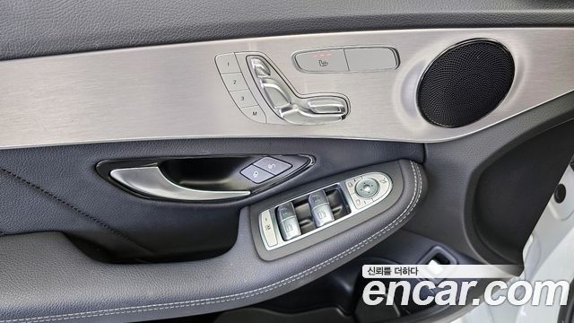 Mercedes-Benz C-Class C200 AMG Line