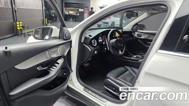 Mercedes-Benz GLC-Class GLC220 d 4MATIC