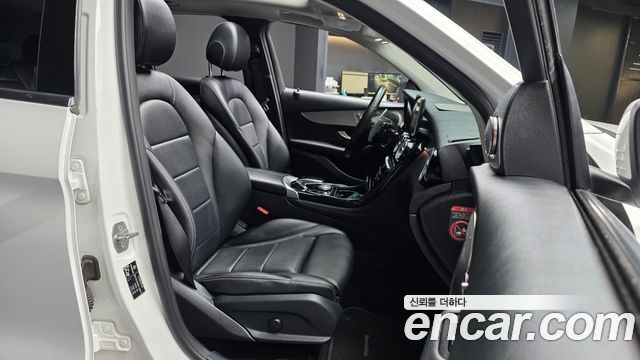 Mercedes-Benz GLC-Class GLC220 d 4MATIC