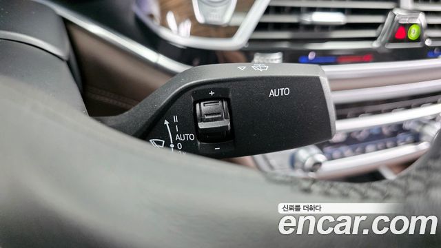 BMW 7-Series 740Li xDrive Design Pure Excellence
