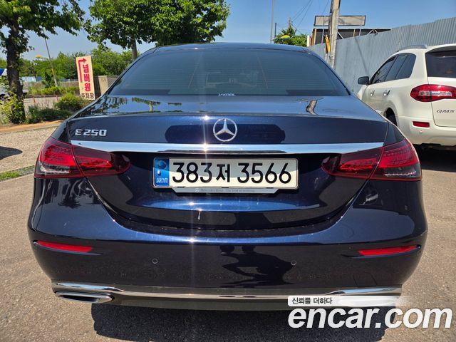 Mercedes-Benz E-Class E250 Avantgarde