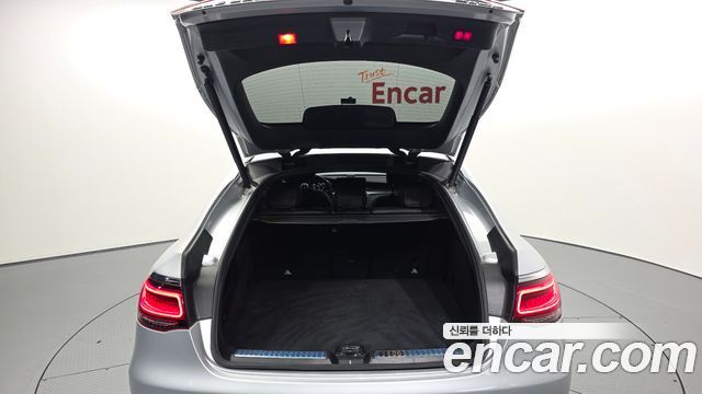 Mercedes-Benz GLC-Class GCL300 4MATIC Coupe