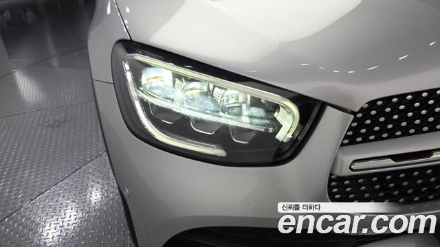 Mercedes-Benz GLC-Class GCL300 4MATIC Coupe