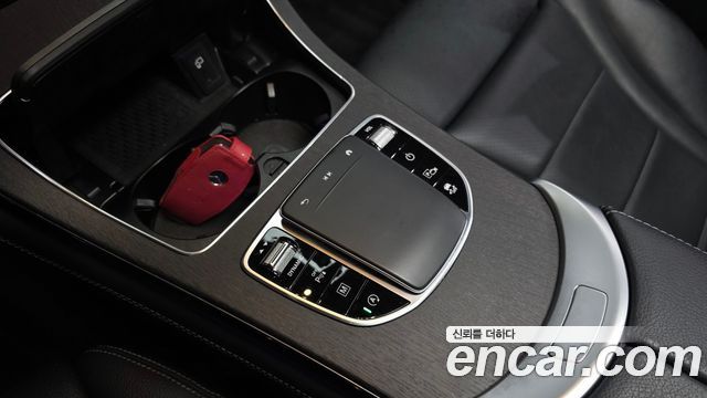 Mercedes-Benz GLC-Class GCL300 4MATIC Coupe