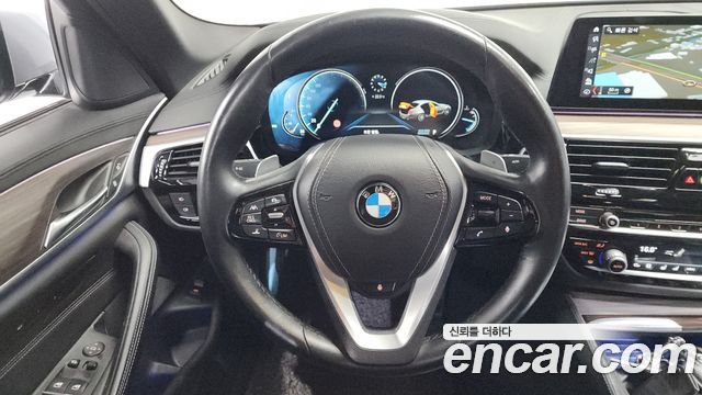 BMW 5-Series 530i xDrive M Sport Package Plus