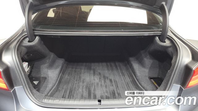 BMW 5-Series 530i xDrive M Sport Package Plus