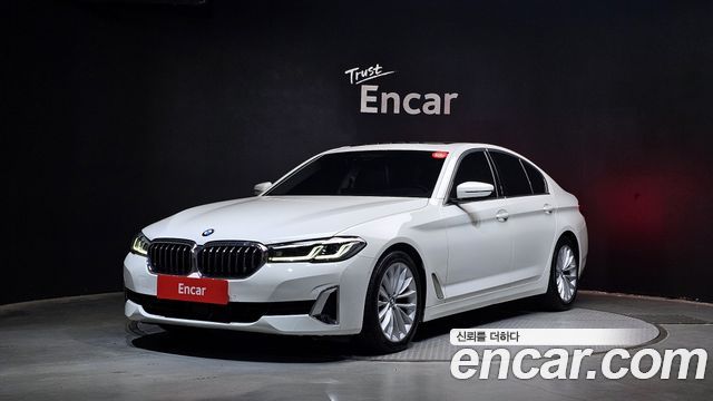 BMW 5-Series 520i Luxury