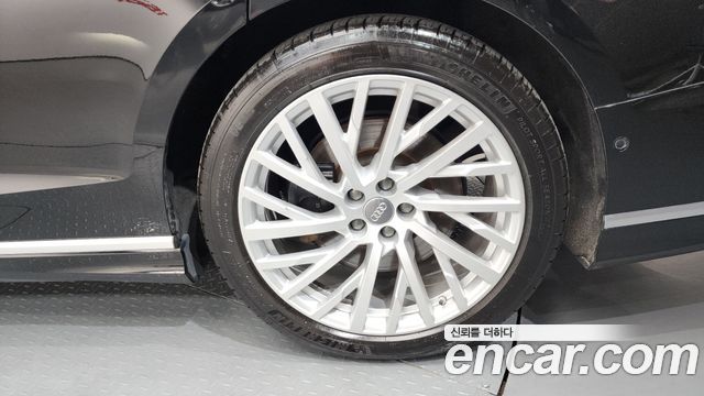 Audi A8 55 TFSI Quattro LWB