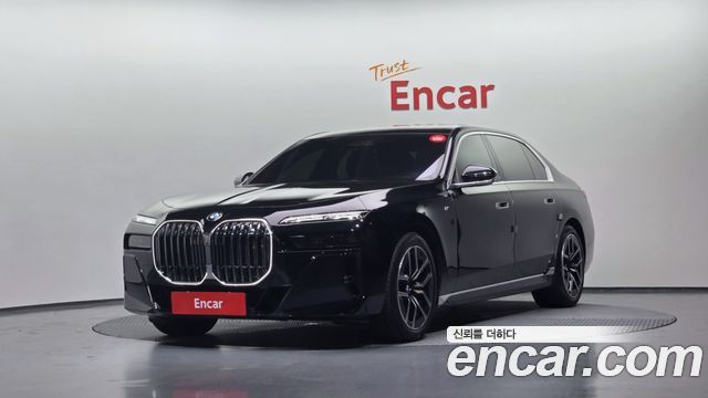 BMW 7-Series 740i xDrive M Sport