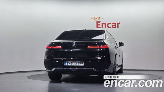 BMW 7-Series 740i xDrive M Sport
