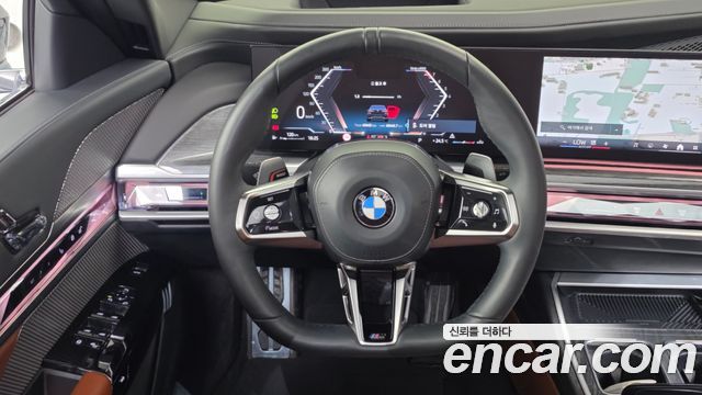 BMW 7-Series 740i xDrive M Sport