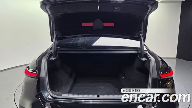 BMW 7-Series 740i xDrive M Sport