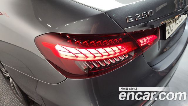 Mercedes-Benz E-Class E250 Avantgarde