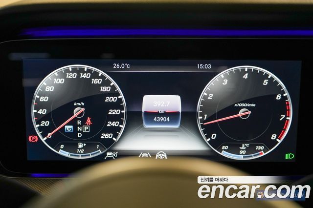 Mercedes-Benz E-Class E300 4MATIC AMG Line