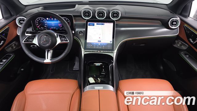 Mercedes-Benz GLC-Class GLC300 4MATIC Avnatgarde Coupe