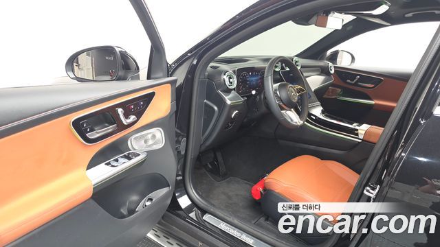 Mercedes-Benz GLC-Class GLC300 4MATIC Avnatgarde Coupe