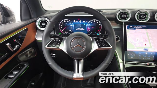 Mercedes-Benz GLC-Class GLC300 4MATIC Avnatgarde Coupe