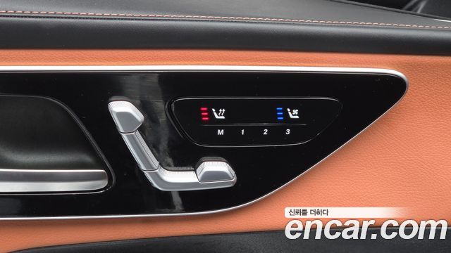 Mercedes-Benz GLC-Class GLC300 4MATIC Avnatgarde Coupe