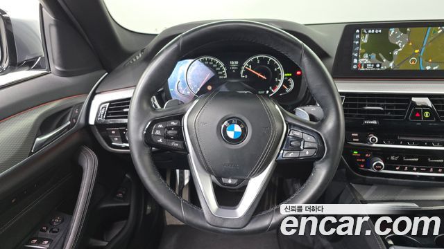 BMW 5-Series 520d M Sport package