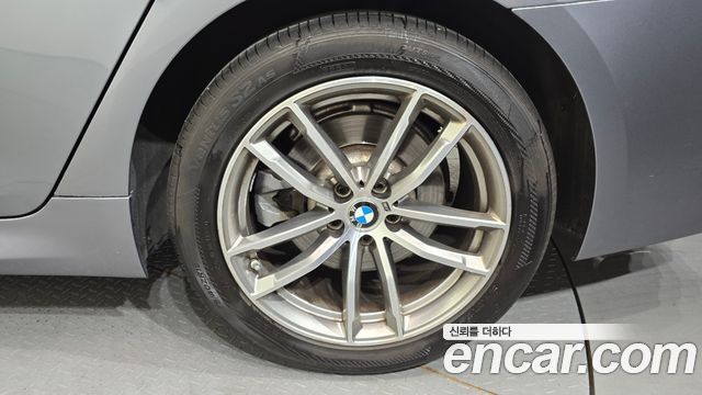 BMW 5-Series 520d M Sport package