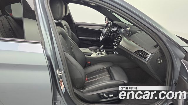 BMW 5-Series 520d M Sport package