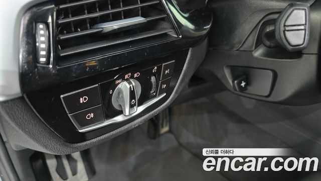 BMW 5-Series 520d M Sport package