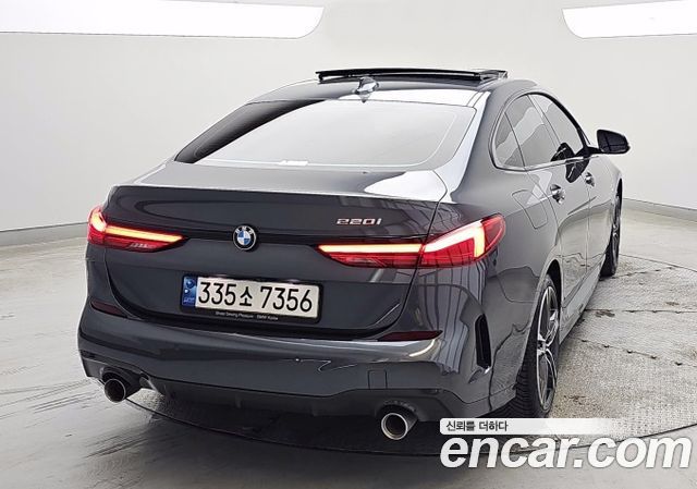BMW 2-Series 220i M Sports