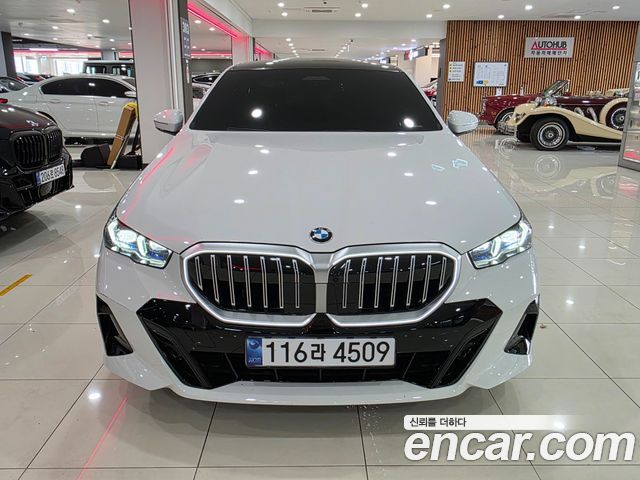 BMW 5-Series 530i xDrive M Sport