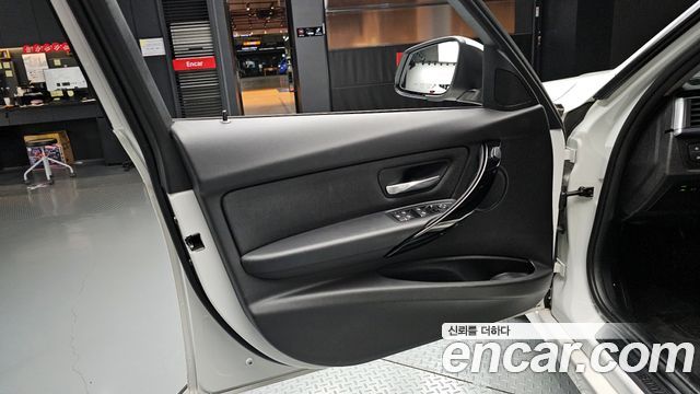 BMW 3-Series 320d
