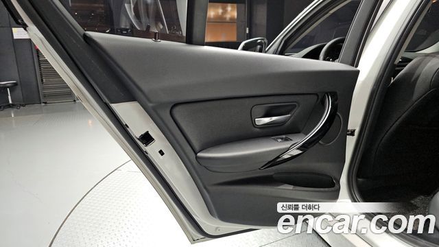 BMW 3-Series 320d