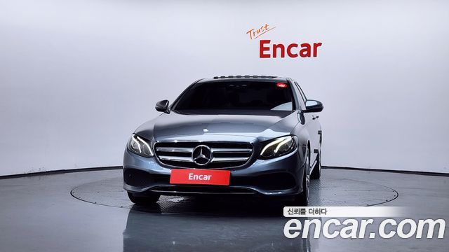 Mercedes-Benz E-Class E200 Avantgarde