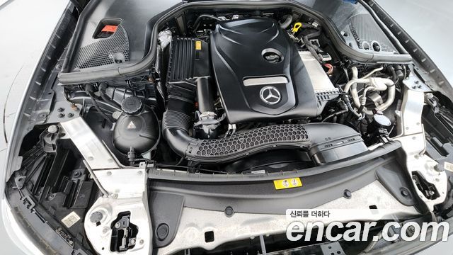 Mercedes-Benz E-Class E200 Avantgarde