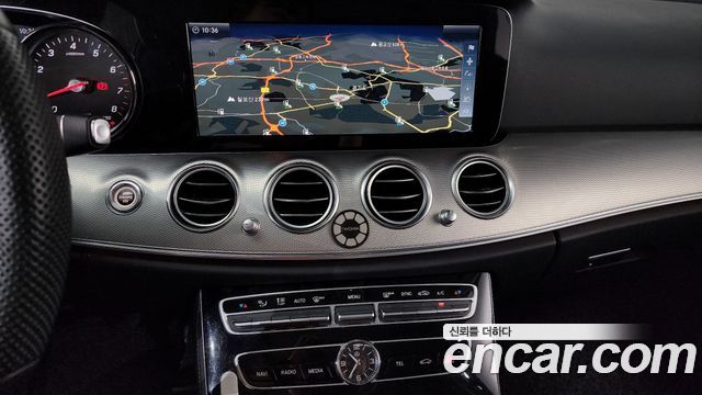 Mercedes-Benz E-Class E200 Avantgarde
