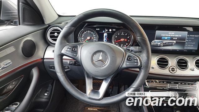 Mercedes-Benz E-Class E200 Avantgarde