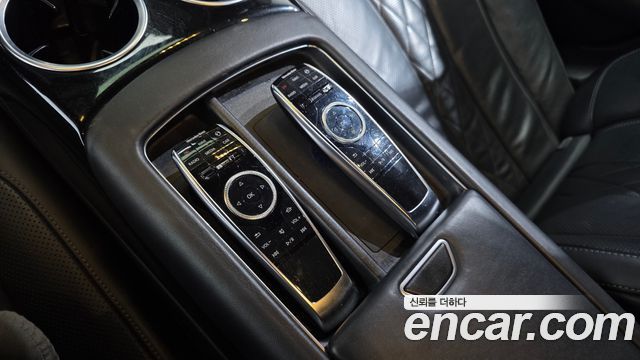 Mercedes-Benz S-Class Maybach S560 4MATIC