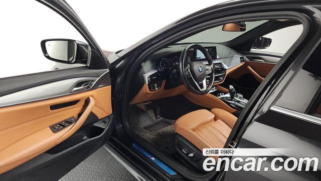 BMW 5-Series 520d M Sport package