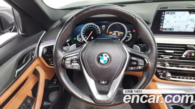 BMW 5-Series 520d M Sport package