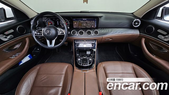 Mercedes-Benz E-Class E220d Avantgarde