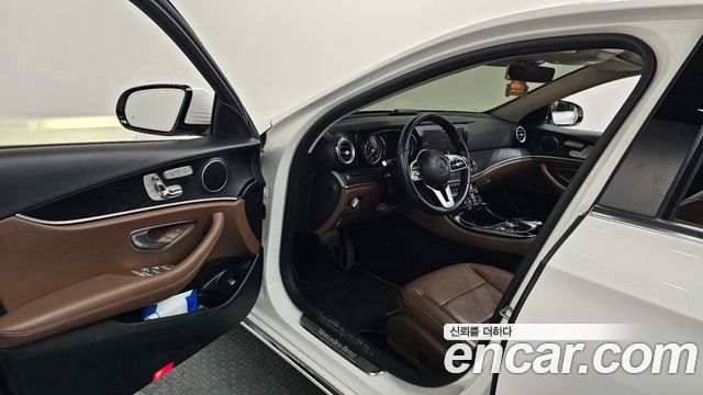 Mercedes-Benz E-Class E220d Avantgarde